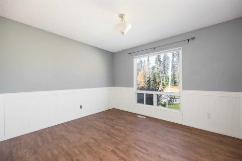 189 Ross Haven Drive, Fort Mcmurray, AB - Indoor Photo Showing Other Room
