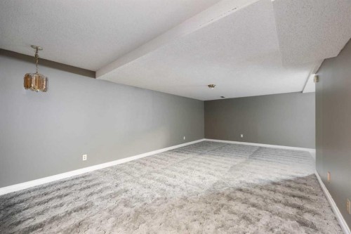 189 Ross Haven Drive, Fort Mcmurray, AB - Indoor Photo Showing Other Room