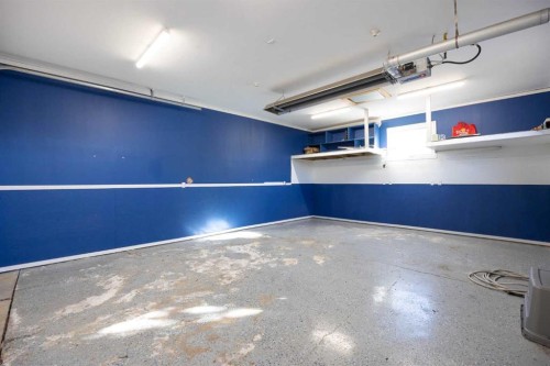 189 Ross Haven Drive, Fort Mcmurray, AB - Indoor