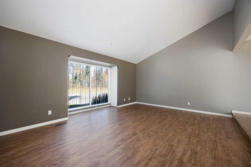 189 Ross Haven Drive, Fort Mcmurray, AB - Indoor Photo Showing Other Room
