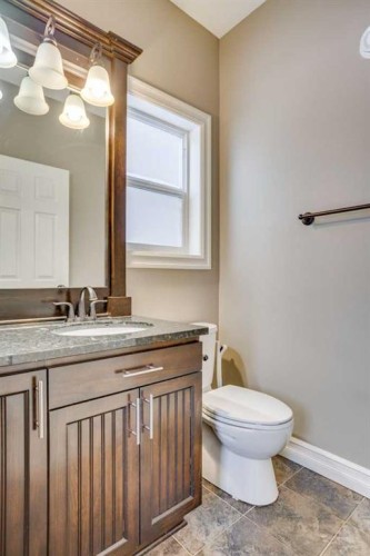 141 Huberman Way, Fort Mcmurray, AB - Indoor Photo Showing Bathroom