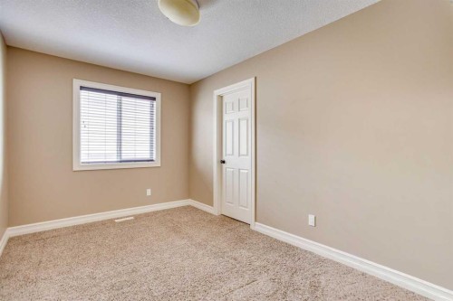 141 Huberman Way, Fort Mcmurray, AB - Indoor Photo Showing Other Room