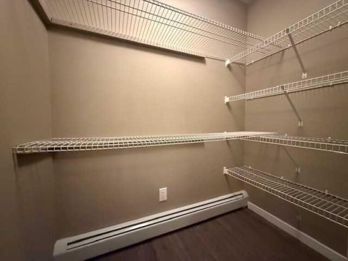 715-201 Abasand Drive, Fort Mcmurray, AB - Indoor With Storage