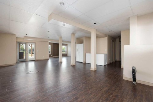 25 Freestone Way, Saprae Creek, AB - Indoor Photo Showing Other Room