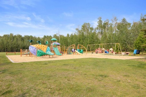 25 Freestone Way, Saprae Creek, AB - Outdoor