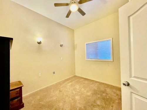 25 Freestone Way, Saprae Creek, AB - Indoor Photo Showing Other Room