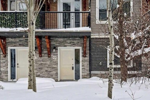 44-141 Fontaine Crescent, Fort Mcmurray, AB - Outdoor With Facade