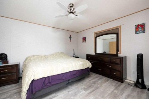 161 Grey Crescent, Fort Mcmurray, AB - Indoor Photo Showing Bedroom