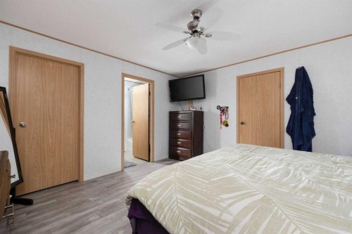 161 Grey Crescent, Fort Mcmurray, AB - Indoor Photo Showing Bedroom