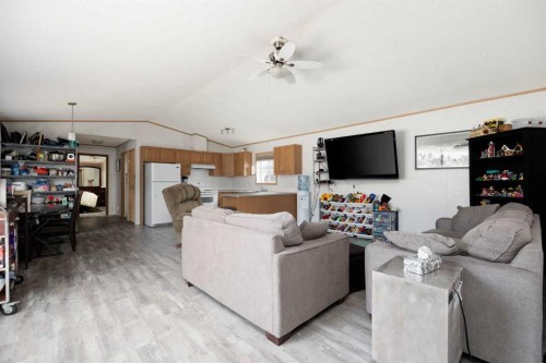 161 Grey Crescent, Fort Mcmurray, AB - Indoor Photo Showing Living Room