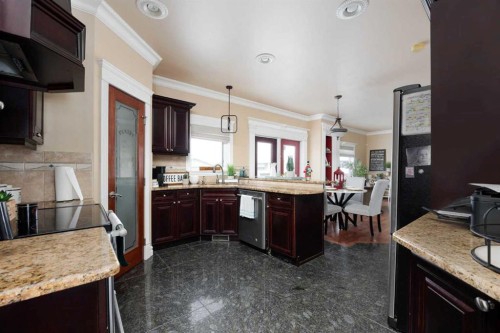 158 Pickles Crescent, Fort Mcmurray, AB - Indoor Photo Showing Kitchen