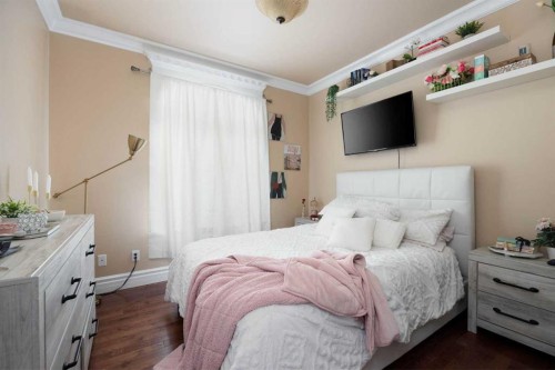 158 Pickles Crescent, Fort Mcmurray, AB - Indoor Photo Showing Bedroom