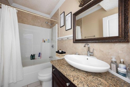 158 Pickles Crescent, Fort Mcmurray, AB - Indoor Photo Showing Bathroom