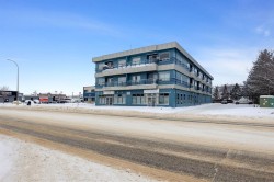 212-8026 Franklin Avenue  Fort Mcmurray, AB T9H 5K3