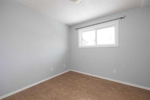 164 Wolverine Drive, Fort Mcmurray, AB - Indoor Photo Showing Other Room