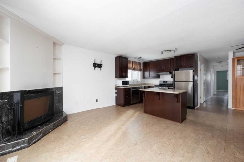 164 Wolverine Drive, Fort Mcmurray, AB - Indoor Photo Showing Kitchen