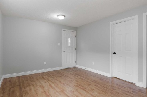 1069 Timberline Drive, Fort Mcmurray, AB - Indoor Photo Showing Other Room