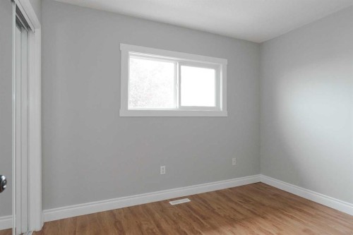 1069 Timberline Drive, Fort Mcmurray, AB - Indoor Photo Showing Other Room