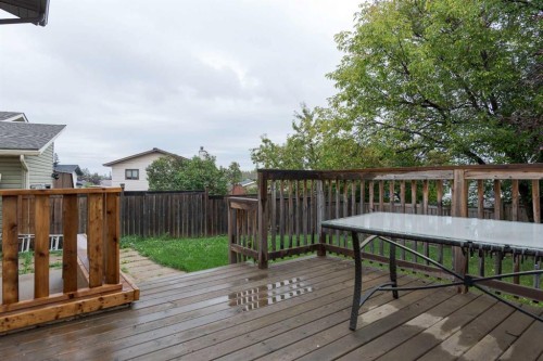 1069 Timberline Drive, Fort Mcmurray, AB - Outdoor With Deck Patio Veranda With Exterior