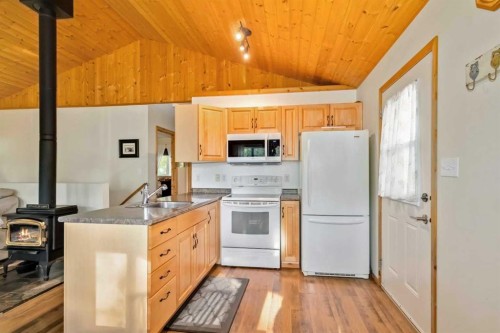 165-14457 Twp Rd 683, Lac La Biche, AB - Indoor Photo Showing Kitchen