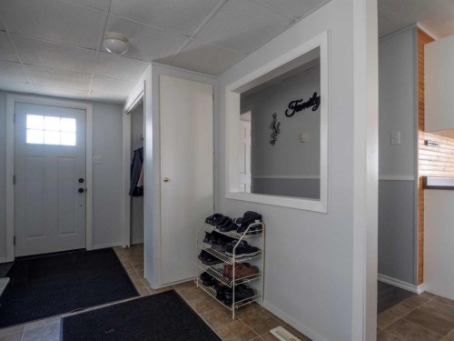 129 Grey Crescent, Fort Mcmurray, AB - Indoor Photo Showing Other Room