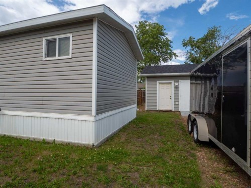 129 Grey Crescent, Fort Mcmurray, AB - Outdoor