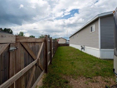 129 Grey Crescent, Fort Mcmurray, AB - Outdoor