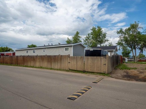 129 Grey Crescent, Fort Mcmurray, AB - Outdoor