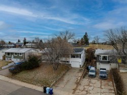 121 Beaconwood Place  Fort Mcmurray, AB T9H 2S9