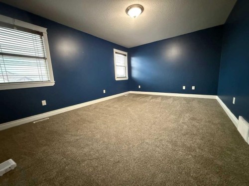209 Walnut Crescent, Fort Mcmurray, AB - Indoor Photo Showing Other Room