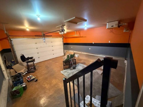 209 Walnut Crescent, Fort Mcmurray, AB - Indoor Photo Showing Garage