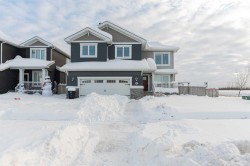 804 Beacon Hill Drive  Fort Mcmurray, AB T9H 3N4