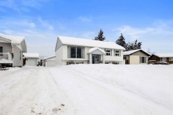 9 Bennett Crescent  Fort Mcmurray, AB T9H 1H4