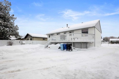 9 Bennett Crescent, Fort Mcmurray, AB - Outdoor With Deck Patio Veranda With Exterior