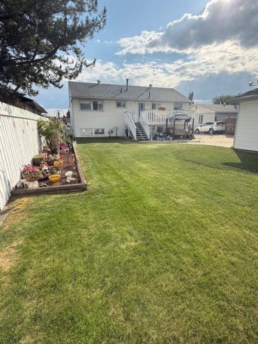 9 Bennett Crescent, Fort Mcmurray, AB - Outdoor