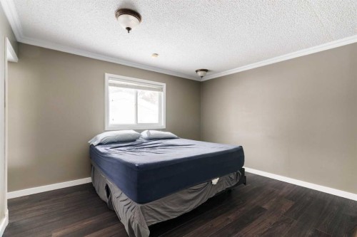 67 Fitzsimmons Avenue, Fort Mcmurray, AB - Indoor Photo Showing Bedroom