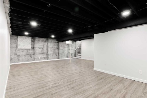 67 Fitzsimmons Avenue, Fort Mcmurray, AB - Indoor Photo Showing Other Room