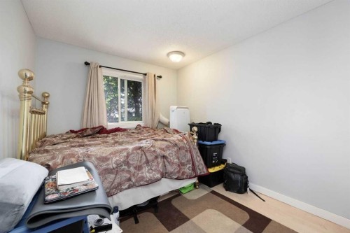 54 Birch Road, Fort Mcmurray, AB - Indoor Photo Showing Bedroom