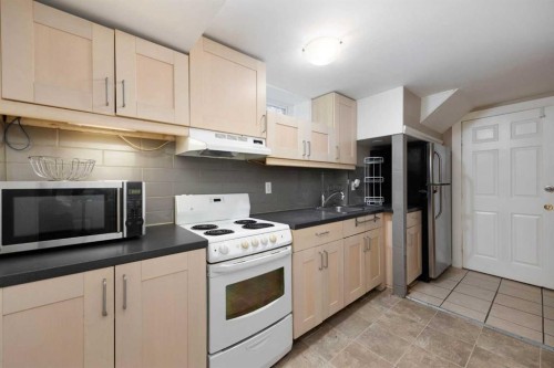 54 Birch Road, Fort Mcmurray, AB - Indoor Photo Showing Kitchen
