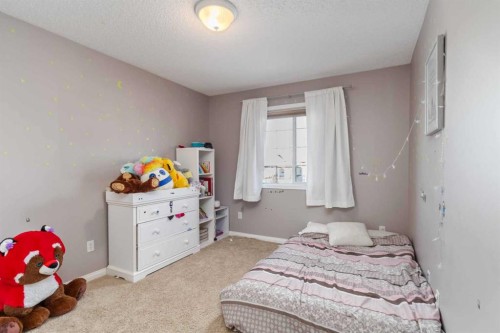 113 Bussieres Drive, Fort Mcmurray, AB - Indoor Photo Showing Bedroom