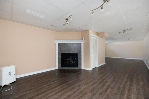 293 Grenfell Crescent, Fort Mcmurray, AB - Indoor With Fireplace