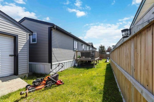 161 Card Crescent, Fort Mcmurray, AB - Outdoor With Exterior