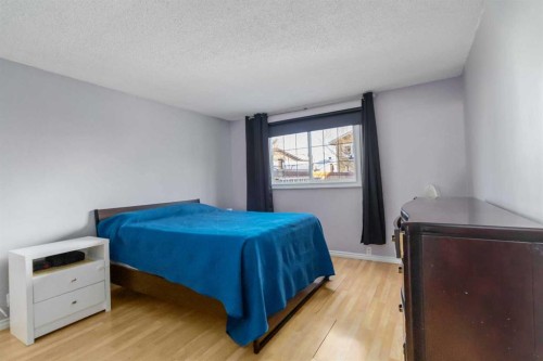 258 Wolverine Drive, Fort Mcmurray, AB - Indoor Photo Showing Bedroom