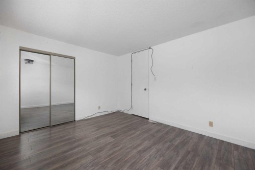 15 Birch Road, Fort Mcmurray, AB - Indoor Photo Showing Other Room