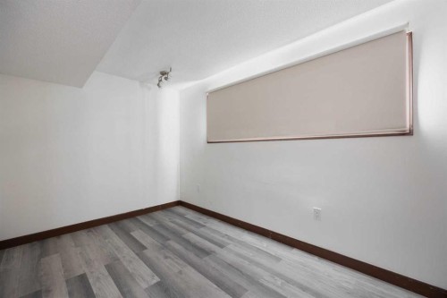 15 Birch Road, Fort Mcmurray, AB - Indoor Photo Showing Other Room