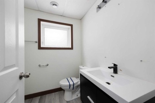15 Birch Road, Fort Mcmurray, AB - Indoor Photo Showing Bathroom