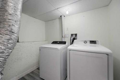 15 Birch Road, Fort Mcmurray, AB - Indoor Photo Showing Laundry Room