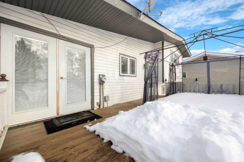 15 Birch Road, Fort Mcmurray, AB - Outdoor With Exterior