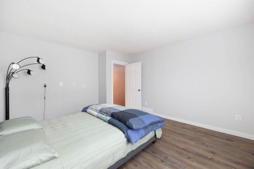 1089 Timberline Drive, Fort Mcmurray, AB - Indoor Photo Showing Bedroom
