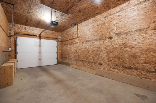 1089 Timberline Drive, Fort Mcmurray, AB - Indoor Photo Showing Garage